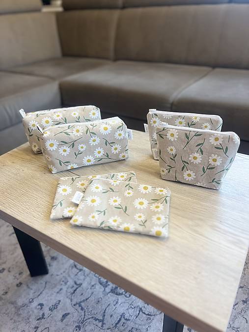 Kozmetická taštička - margarétky
