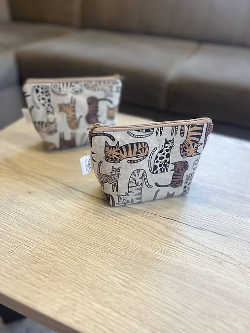 Kozmetická taštička - mačky