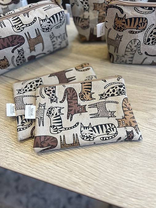 Kozmetická taštička - mačky