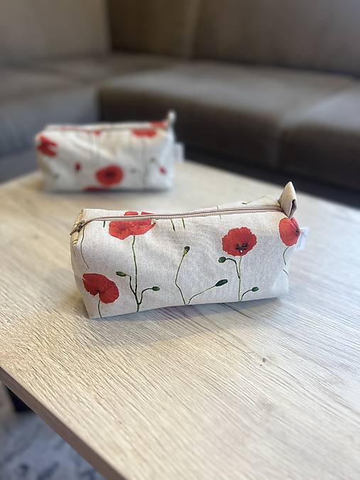 Kozmetická taštička - vlčie maky