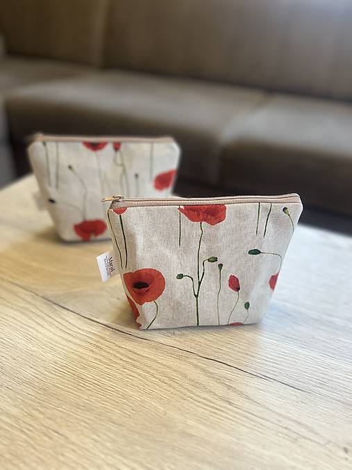 Kozmetická taštička - vlčie maky