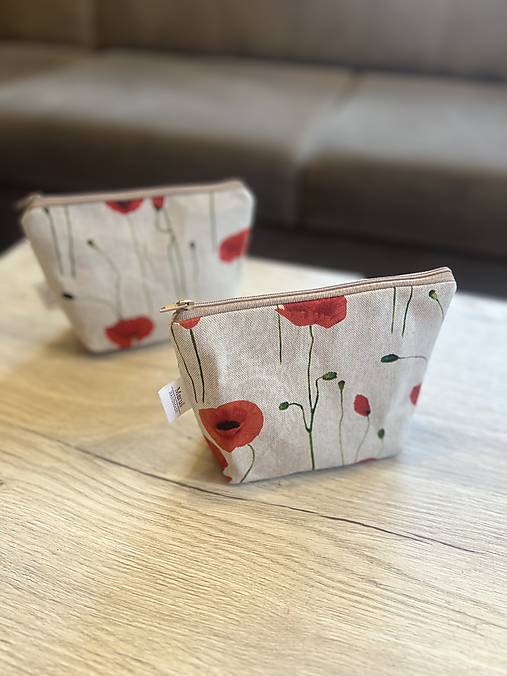 Kozmetická taštička - vlčie maky