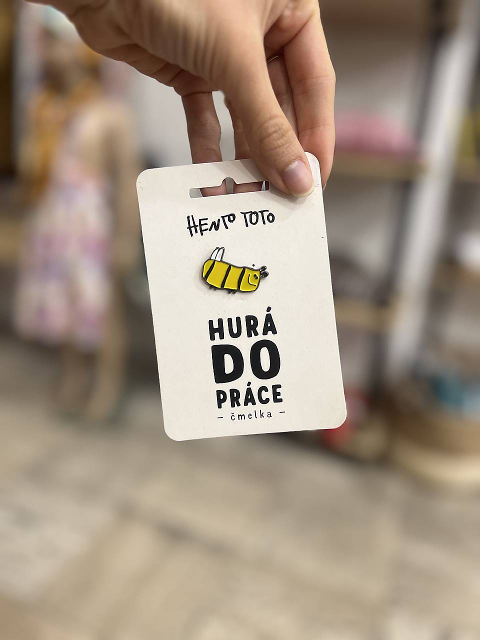 Brošne od HentoToto (Čmelka)