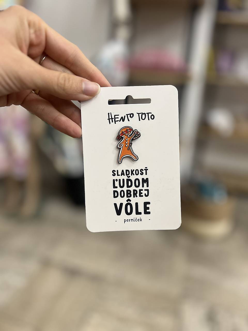 Brošne od HentoToto (Perníček)