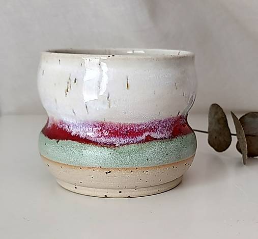 Nádoby - Keramický hrnček bez uška s bruškami - 17853038_