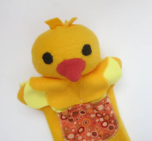 Maňuška kuriatko (Kuriatko z Malého dvora)