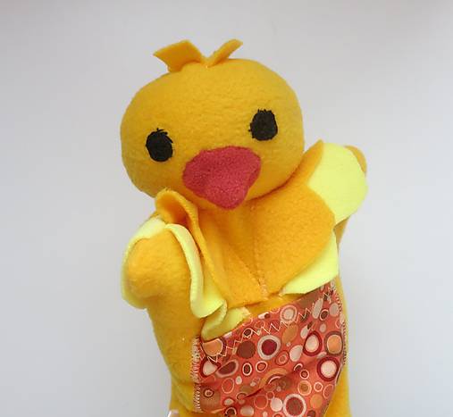 Maňuška kuriatko (Kuriatko z Malého dvora)