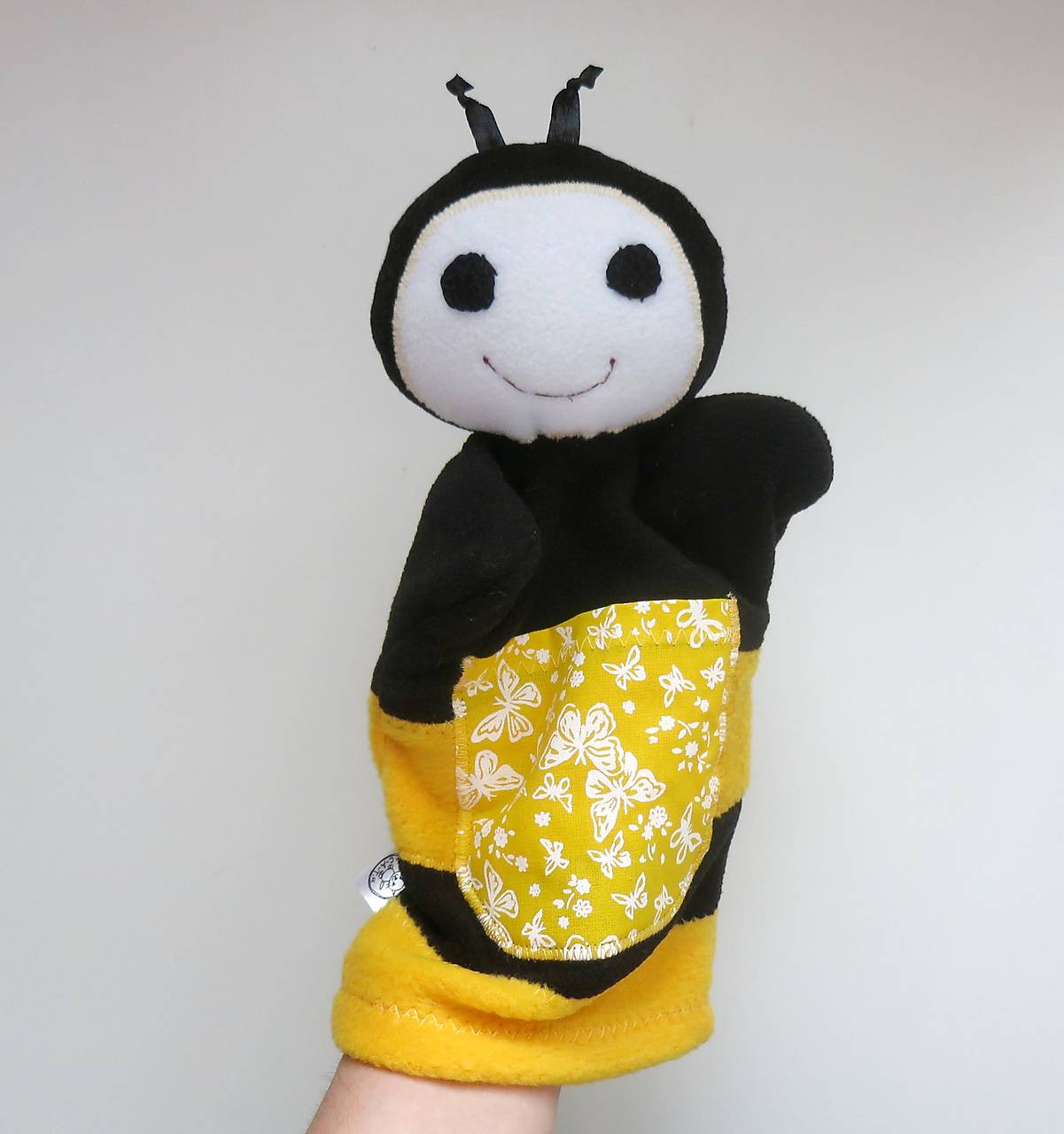 Maňuška včielka (Včielka od Medovej lúky)