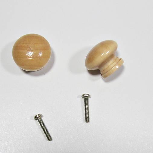 Komponenty - Drevená úchytka lakovaná -3,4 x 2,6 cm - 17857133_