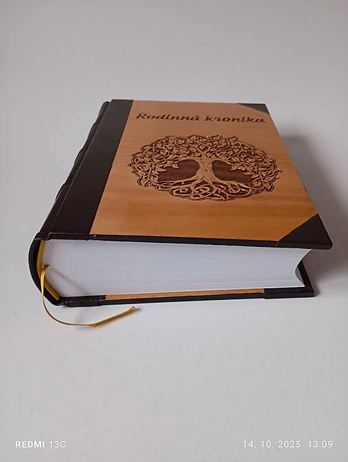 Papiernictvo - Rodinná kronika - 17856861_