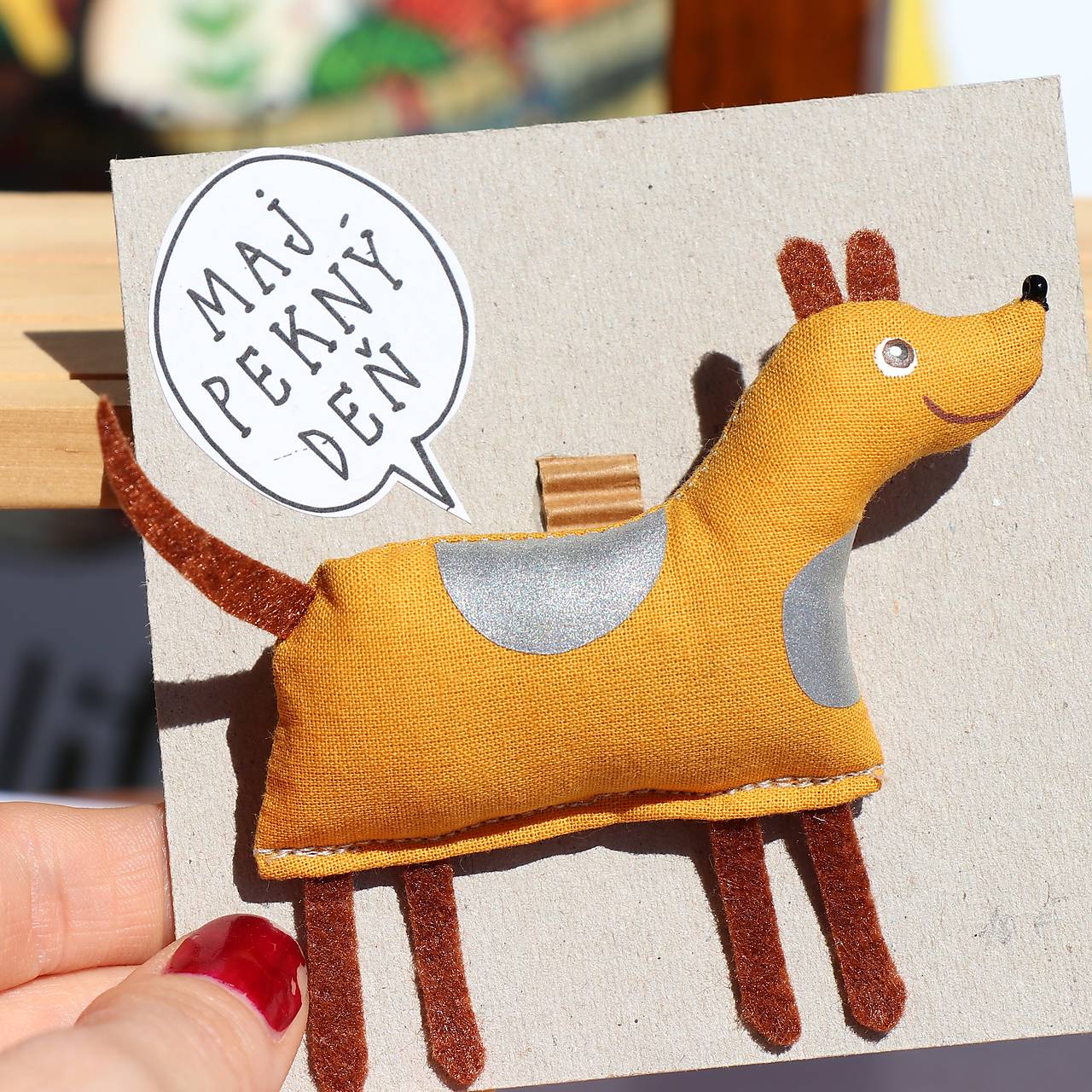 Reflexná brošňa Psík