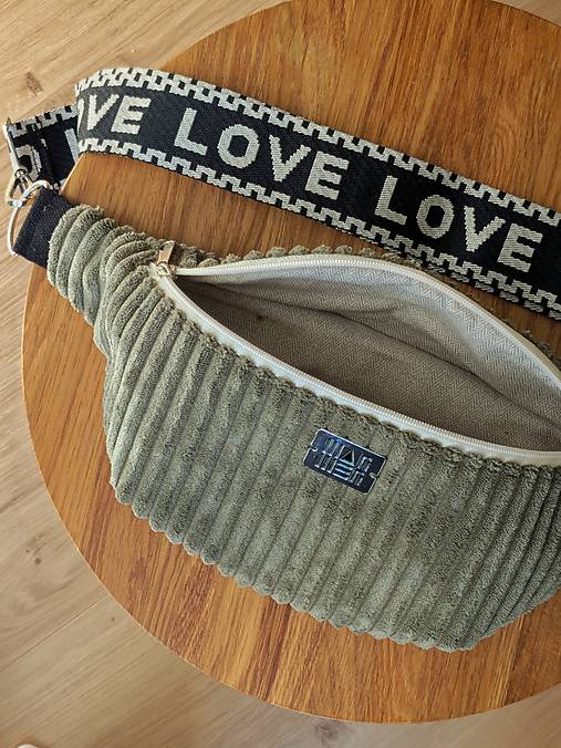 Menčestrová ľadvinka - olivová