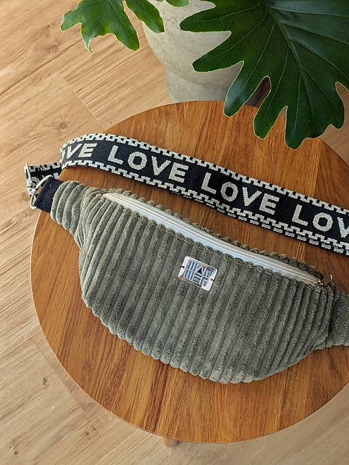 Menčestrová ľadvinka - olivová