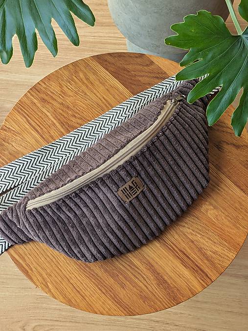 Menčestrová ľadvinka - hnedá