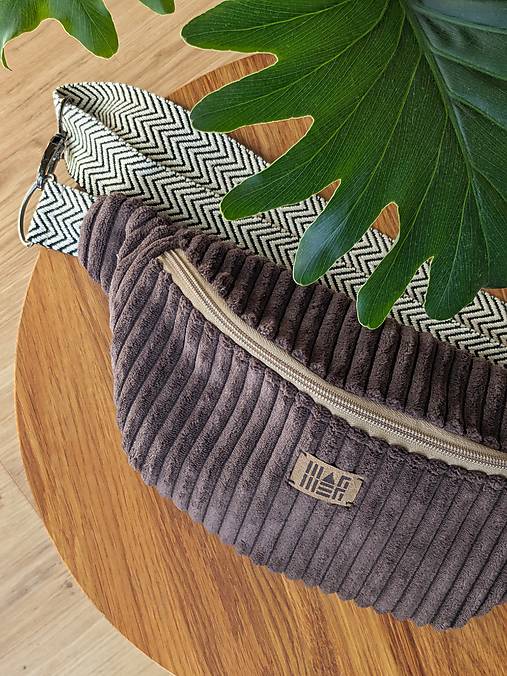 Menčestrová ľadvinka - hnedá