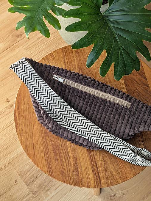 Menčestrová ľadvinka - hnedá