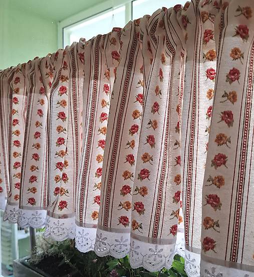 Úžitkový textil - Vitrážková záclonka,,ružičky v pruhoch" (Š260 cm-D35 cm s madeirou) - 17861915_
