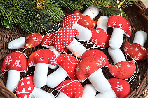 Dekorácie - Hríbiky vianočné - 17860597_