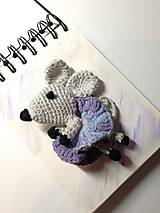 Brošne - BROŠŇA MYŠKA veľká - háčkovaná, fialová - 17862003_