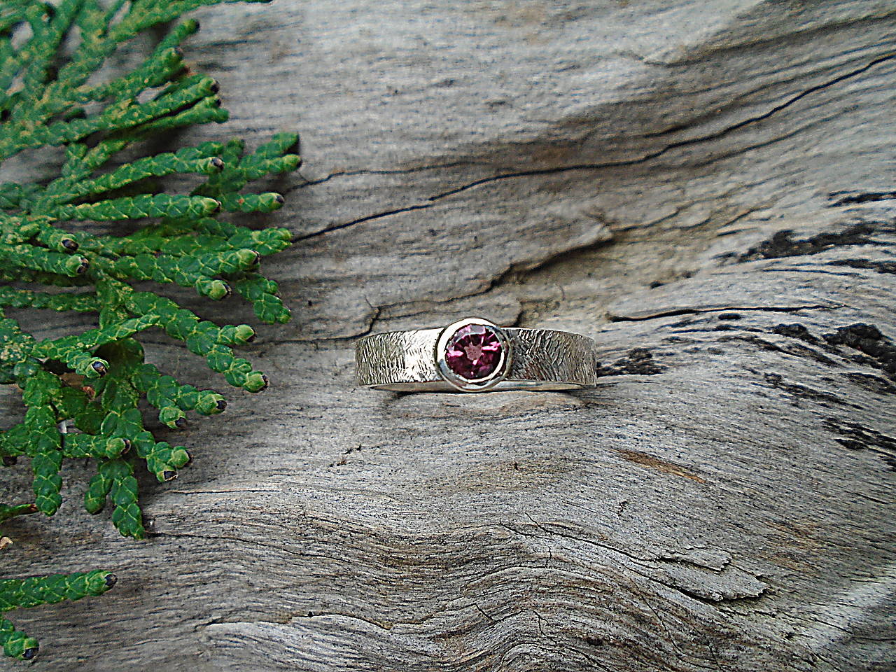 Strieborny prsteň Ag925 Turmalín - Rubelit