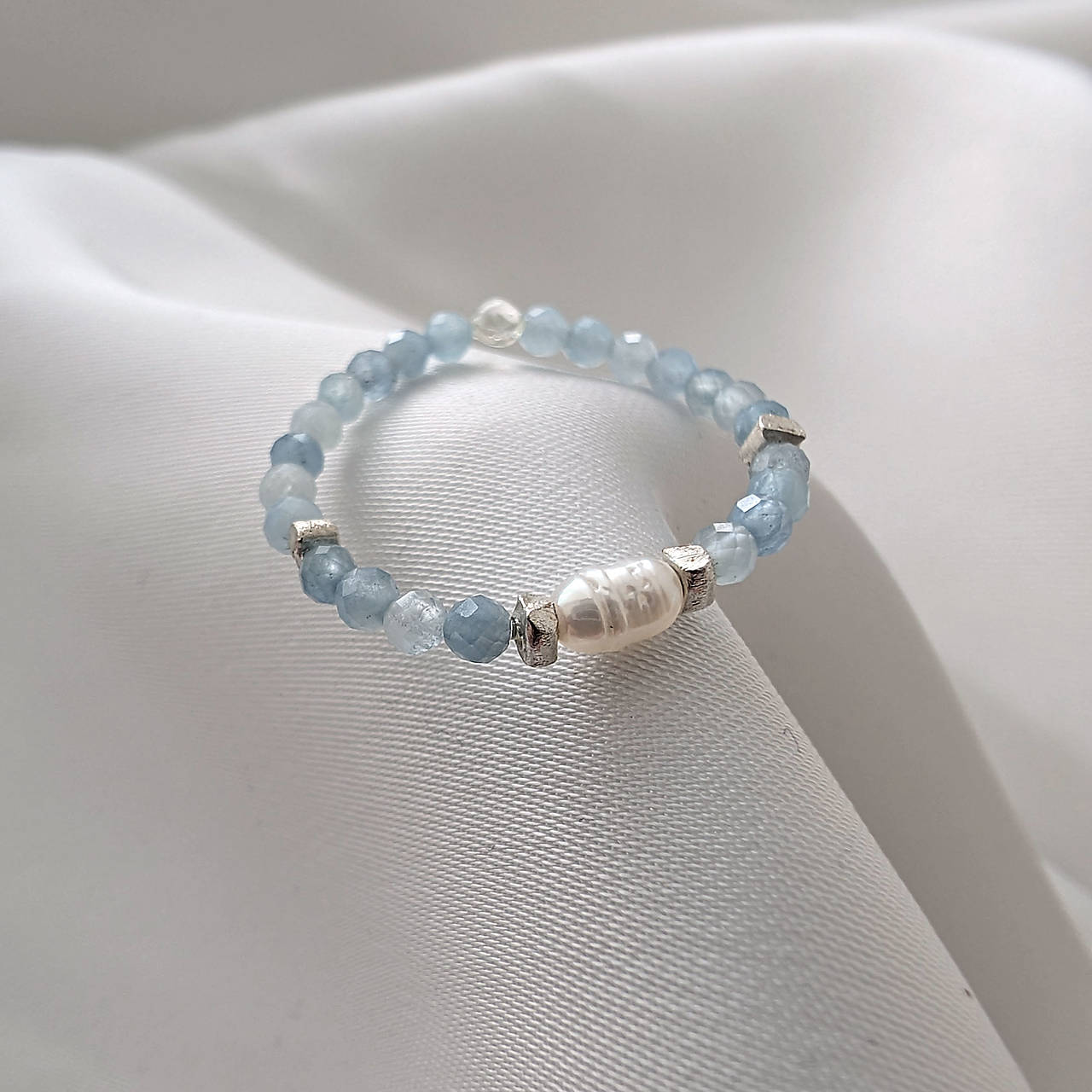 Prsteň Tajomstvo mora – akvamarín, perla a striebro AG925