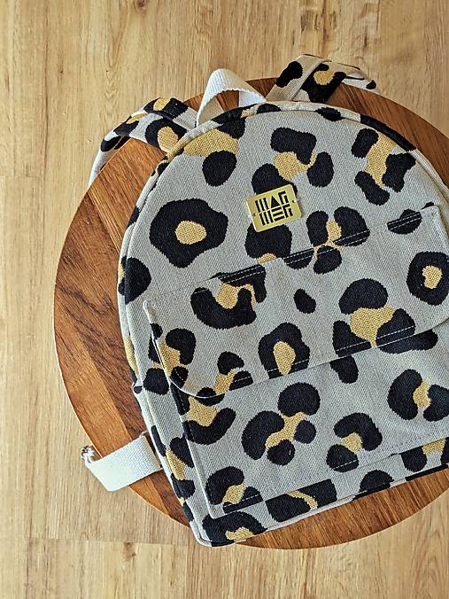 Menčestrový ruksak M O Y - leopard