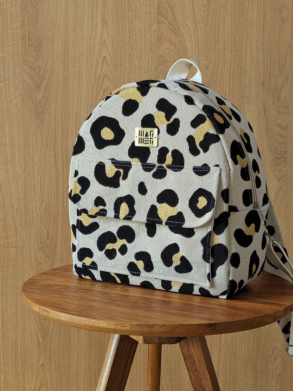 Menčestrový ruksak M O Y - leopard