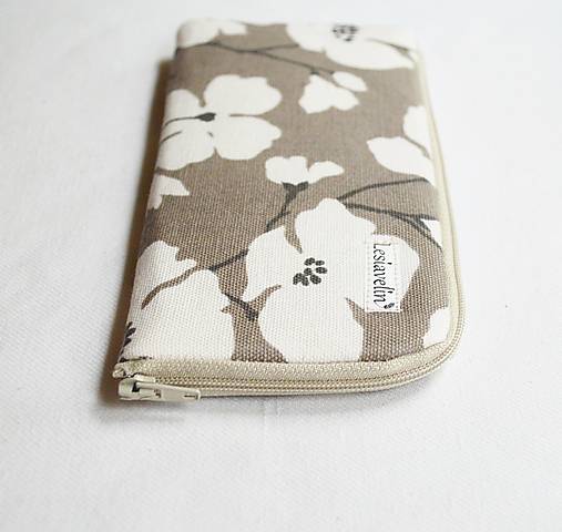 Na mobil - Obal na mobil - Biele kvety na bežovej - 17864999_