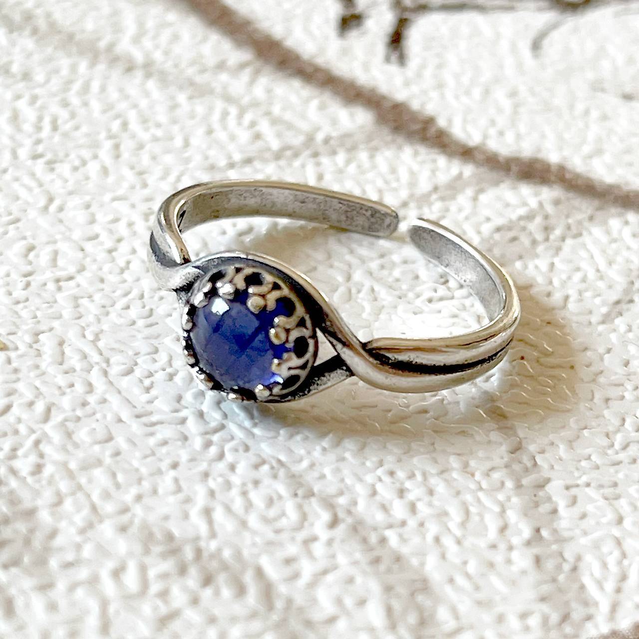 Antique Silver Filigree Iolite Ring / Filigránový prsteň s iolitom A0007