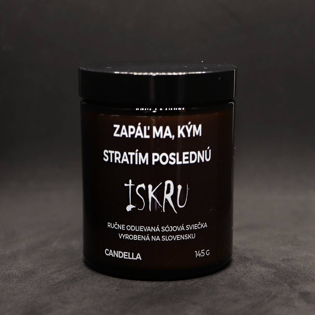 ZAPÁĽ MA, KÝM STRATÍM POSLEDNÚ ISKRU sójová sviečka