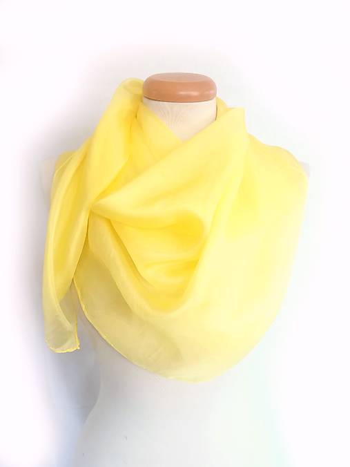Šatky -  "pastel yellow"  hodvábná šatka  90x90 cm skladom - 17867000_