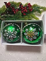 Dekorácie - Vianočné gule zdobené voskom v darčekovom balení - 17865286_