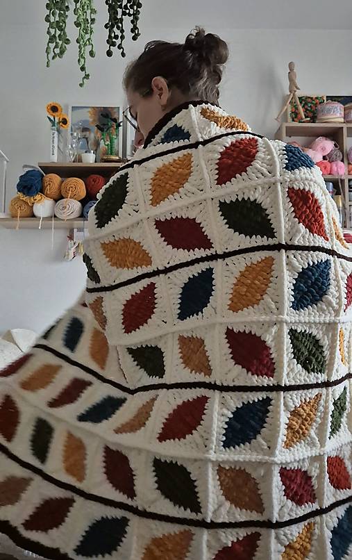 Háčkovaná listová deka