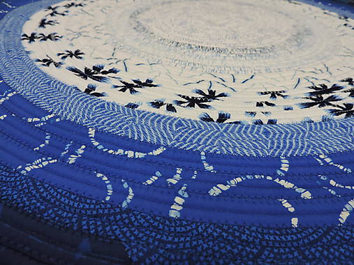 Okrúhly koberec do obývačky z kolekcie InkPerfect