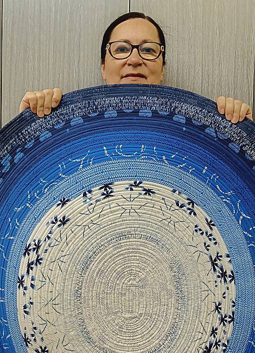 Okrúhly koberec do obývačky z kolekcie InkPerfect