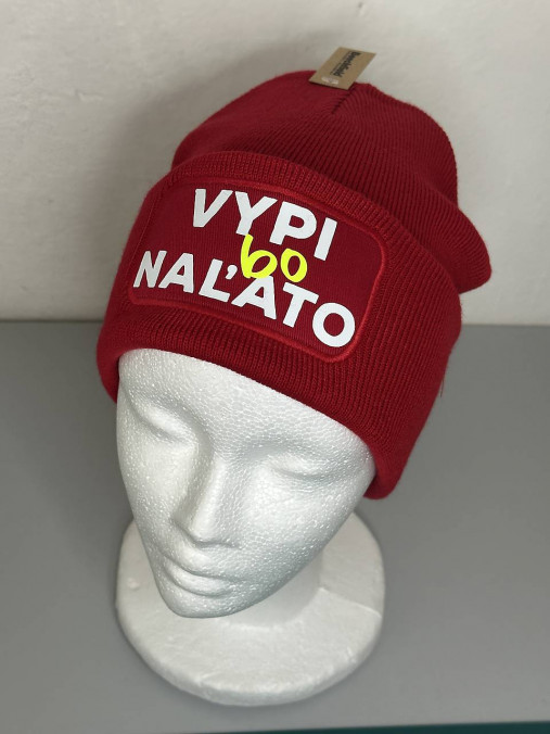 Zimná čiapka s potlačou (vypi bo naľato)