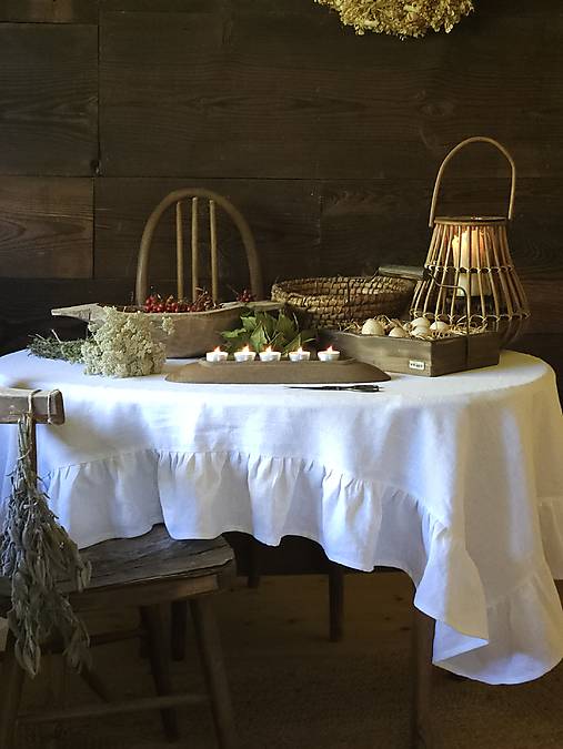 Úžitkový textil - Ľanový obrus s volánom - 17870864_