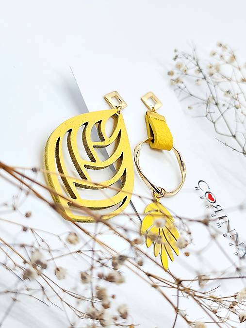 Asymetrické náušnice "YELLOA"