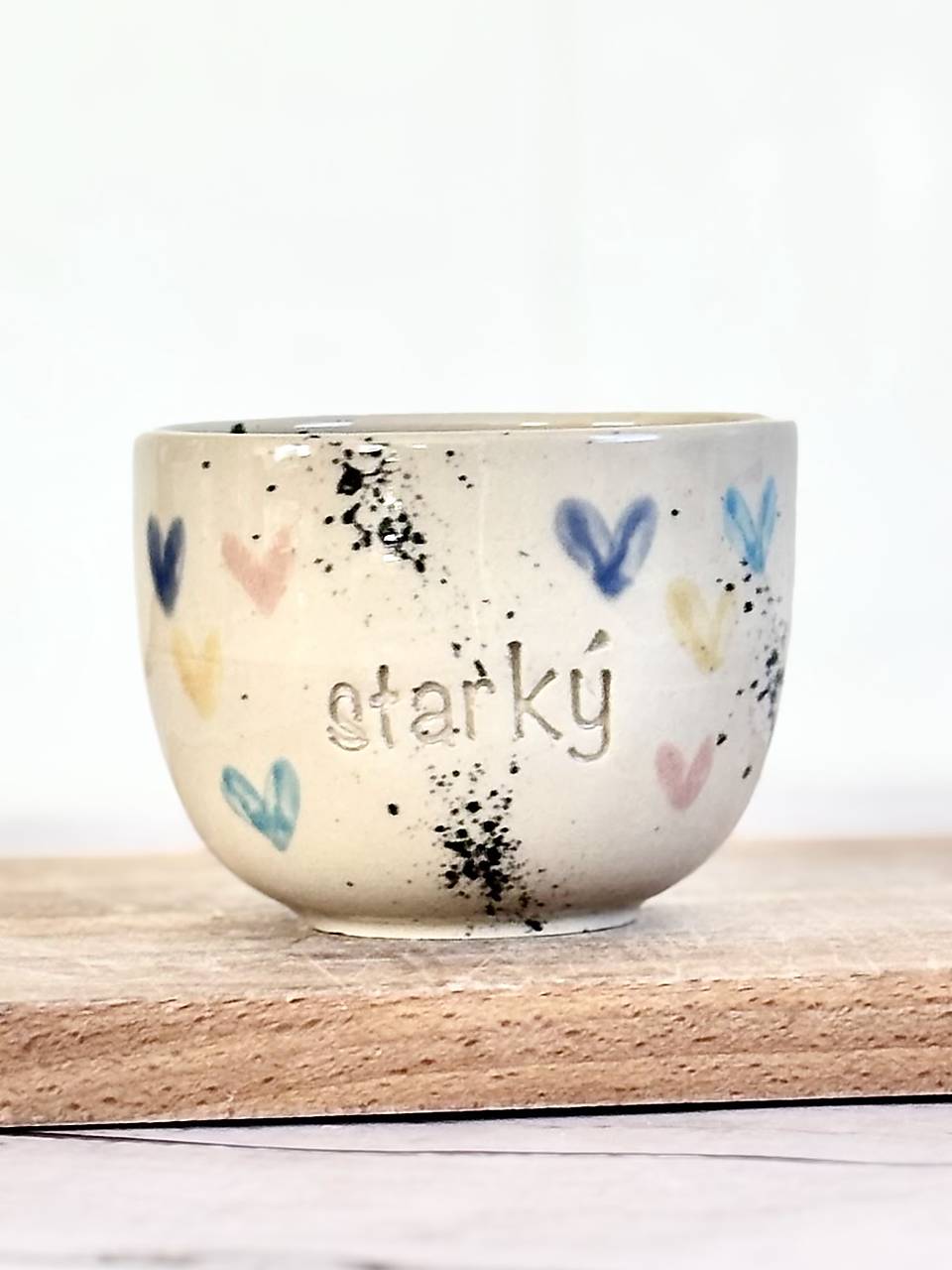 Farebné Srdiečka - pohárik cappuccino starký (200ml, bez uška)