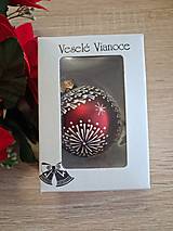 Dekorácie - Vianočná guľa  v darčekovom balení-sklenená - 17873489_