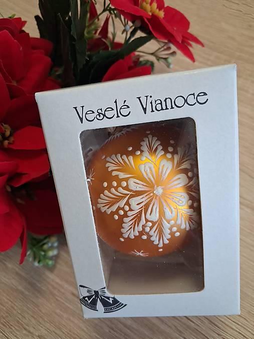 Dekorácie - Vianočná guľa  v darčekovom balení-sklenená - 17874055_