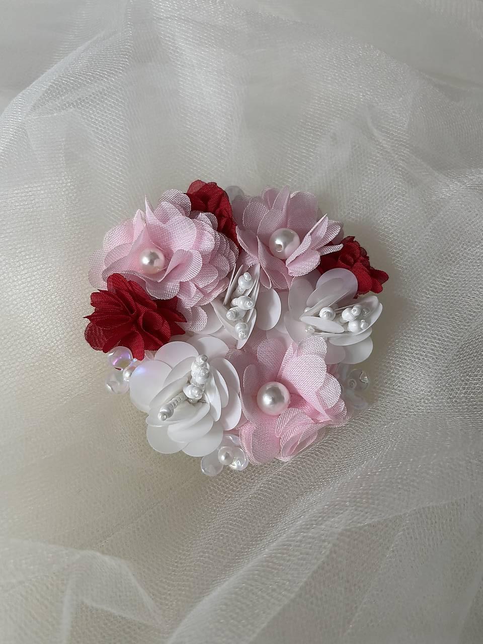 Brošne z kolekcie Forum Florum