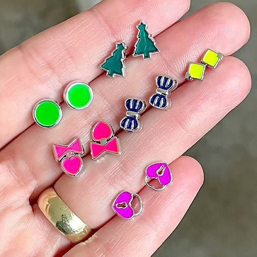 Tiny Colour Stud Earrings Silicone  / Mini farebné náušnice mix