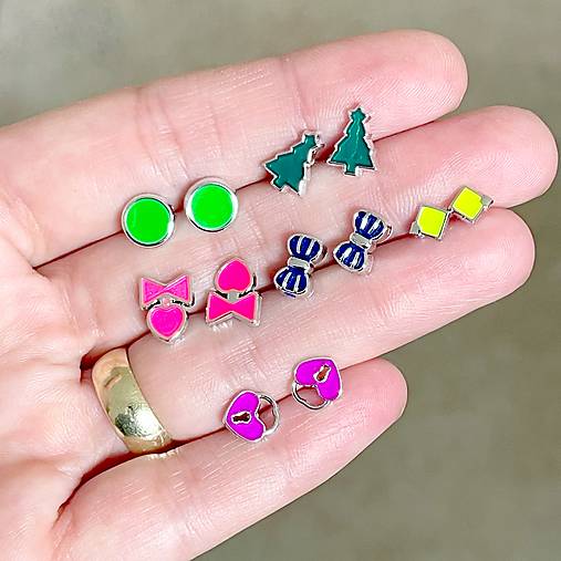 Tiny Colour Stud Earrings Silicone  / Mini farebné náušnice mix