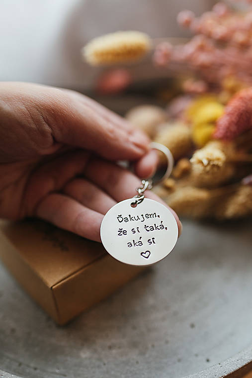 Kľúčenky - Kľúčenka Ďakujem že si taká/ý aká/ý si (Ďakujem, že si taká, aká si) - 17880038_