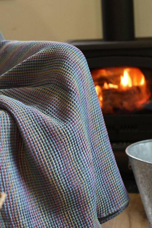 Veľký hrejivý ľanový pléd – veľký a exkluzívny doplnok na posteľ či pohovku