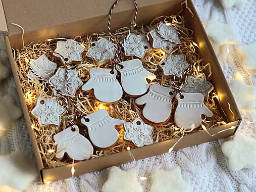 Ozdôbky na stromček "večerná guľovačka"