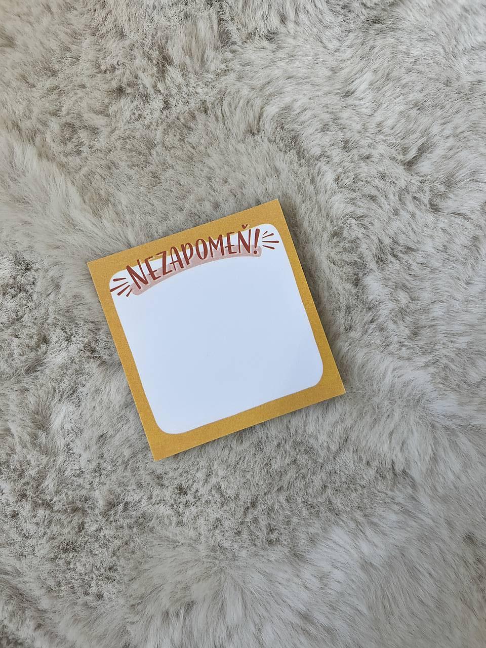 Samolepiaci bloček (Sn02)