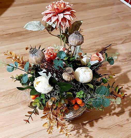 Dekorácie - dekorácia v prútenom košíku - 17885708_