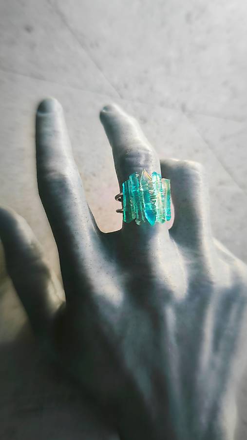 Prsteň zamrznuté svetlo